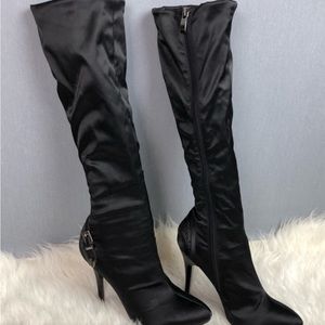 Black heeled Boots